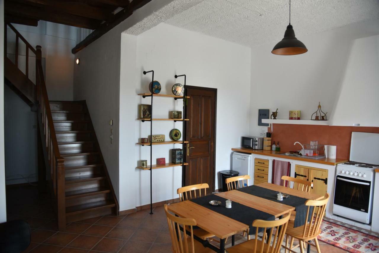 Karpofora Traditional Guesthouse Miléai Екстериор снимка
