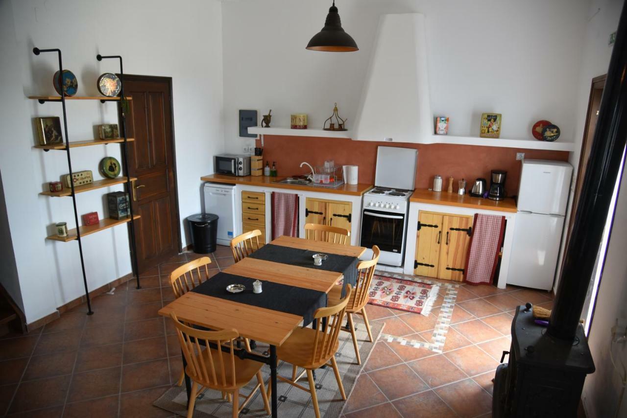 Karpofora Traditional Guesthouse Miléai Екстериор снимка
